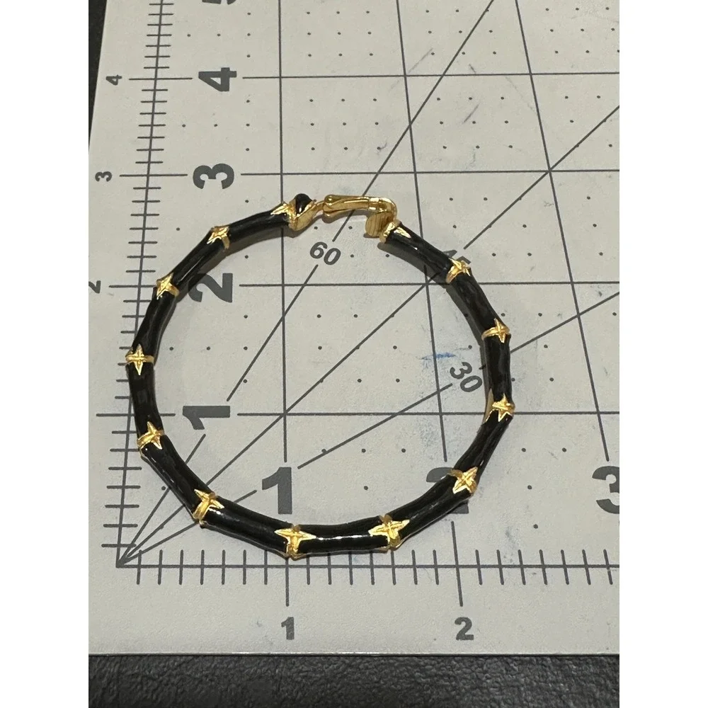 Vintage Kenneth Lane Black Enamel Gold Tone Bamboo Hoop Clip On Earrings 2.25" - Picture 9 of 9